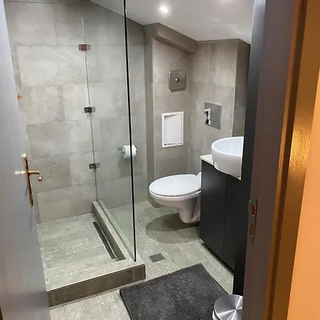 Elegant 3 Alexander Services Luxury Four Bedroom Penthouse * Bansko